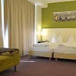 Dolomit Hotel 2*
